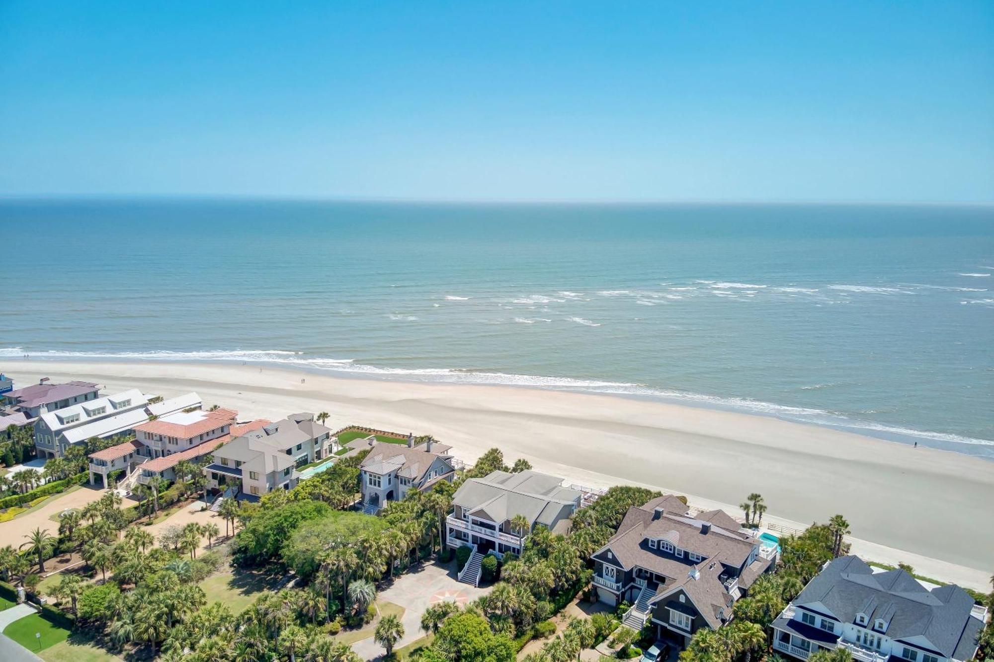 114 Ocean Boulevard By Avantstay Beachfront Putting Green Volleyball Court Infinity Pool Sullivans Island Exterior photo