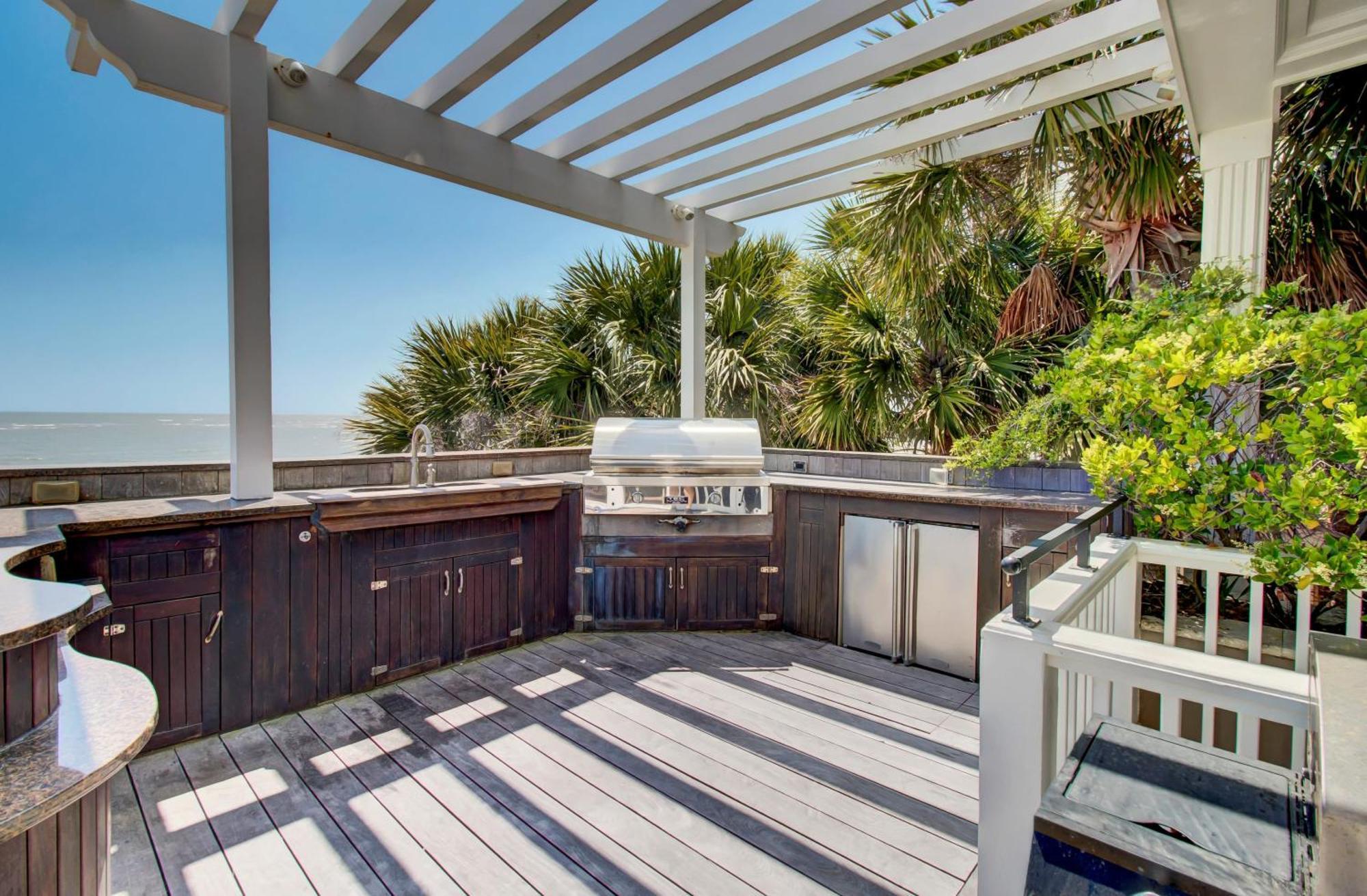 114 Ocean Boulevard By Avantstay Beachfront Putting Green Volleyball Court Infinity Pool Sullivans Island Exterior photo