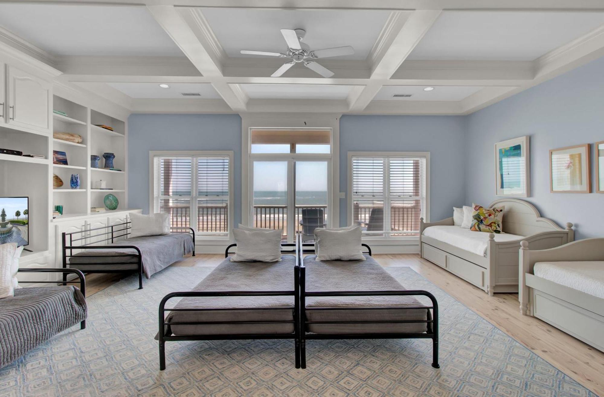 114 Ocean Boulevard By Avantstay Beachfront Putting Green Volleyball Court Infinity Pool Sullivans Island Exterior photo